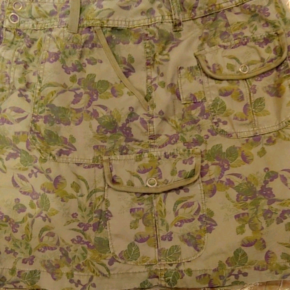 Super Cute. Eddie Bauer Skirt Size8 - Picture 5 of 6